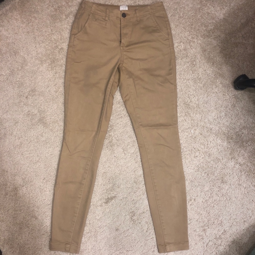 Khaki skinny pants